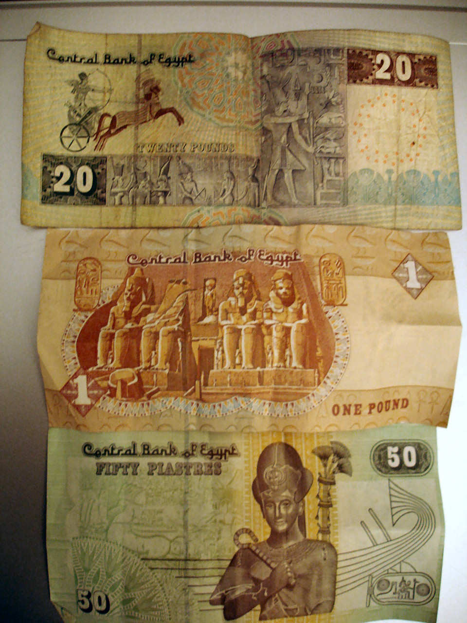 Египетский фунт. Валюта Египта. Старые доллары в египте 2024